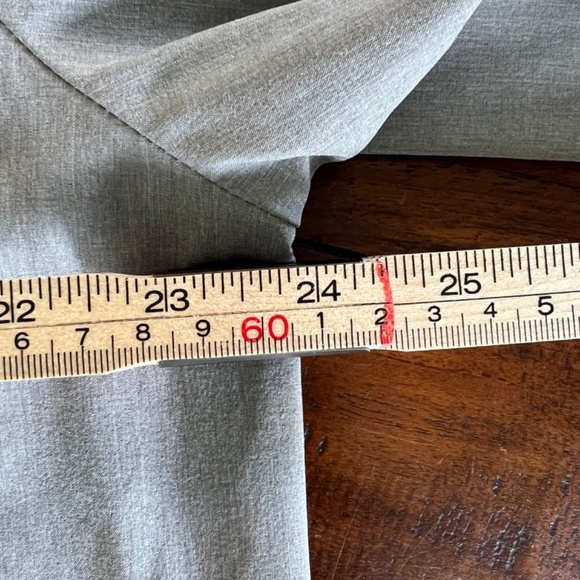 Men's Performance Apparel Full Zip Front Lightweight Track Jacket L - Picture 5 of 7